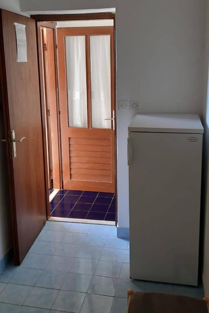 Apartments By The Sea Kabli, Peljesac - 10225 Brijesta الغرفة الصورة